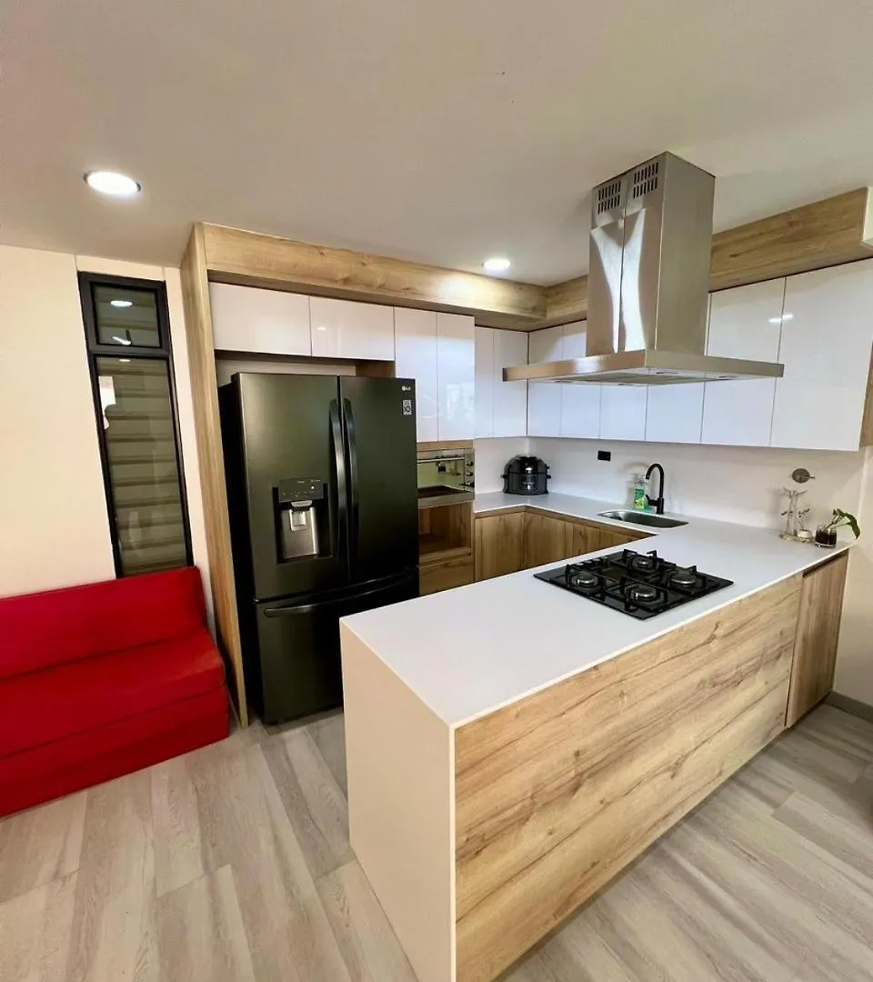Luxurious & Rustic Medellin Apt - Up To 10 People 0*,