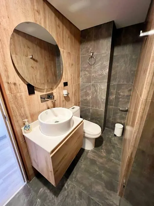Apartamento Luxurious & Rustic Medellin Apt - Up To 10 People