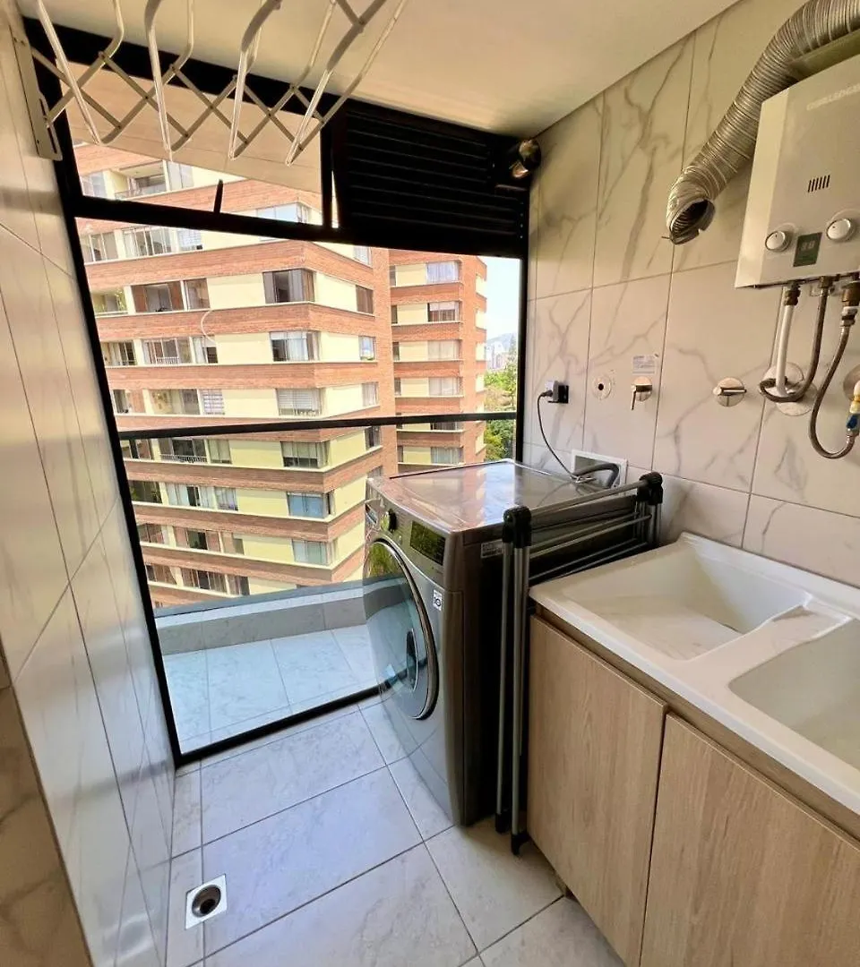 Luxurious & Rustic Medellin Apt - Up To 10 People