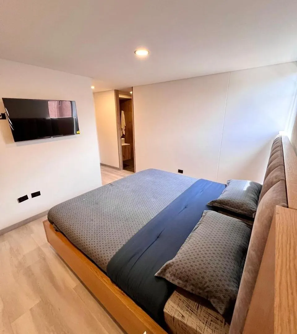 アパート Luxurious & Rustic Medellin Apt - Up To 10 People