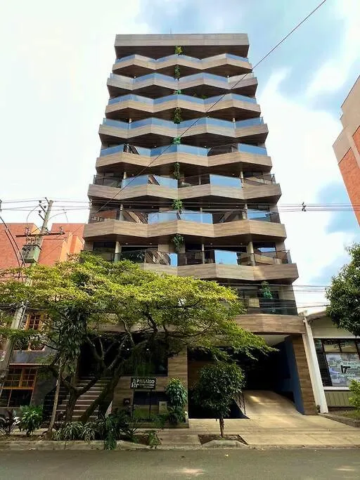 Luxurious & Rustic Medellin Apt - Up To 10 People